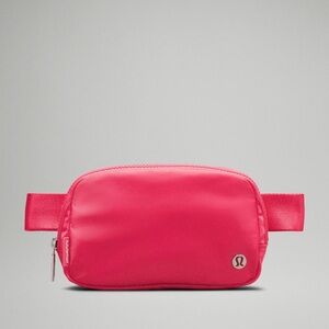 Lululemon zip up pouch